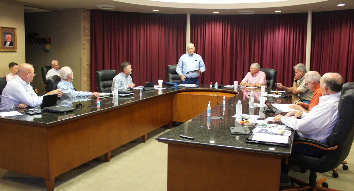 Lowell Hobbs speaking about the award at the August Board Meeting.